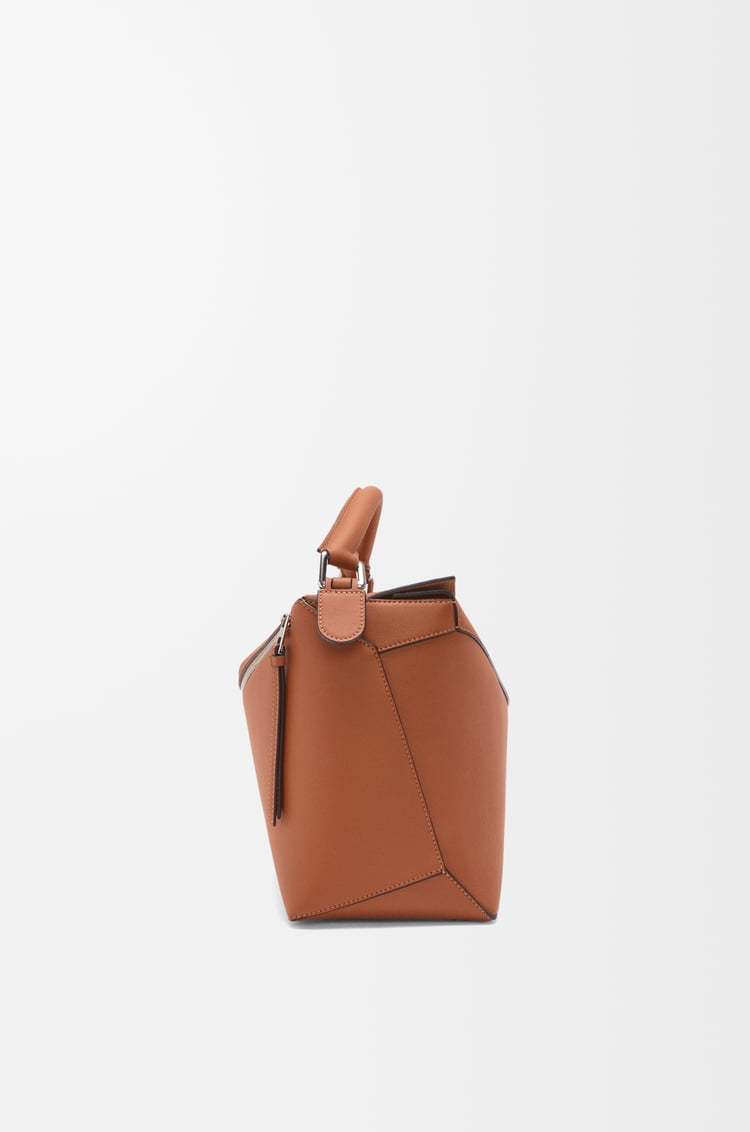 LOEWE Large Puzzle Edge bag in classic calfskin Tan