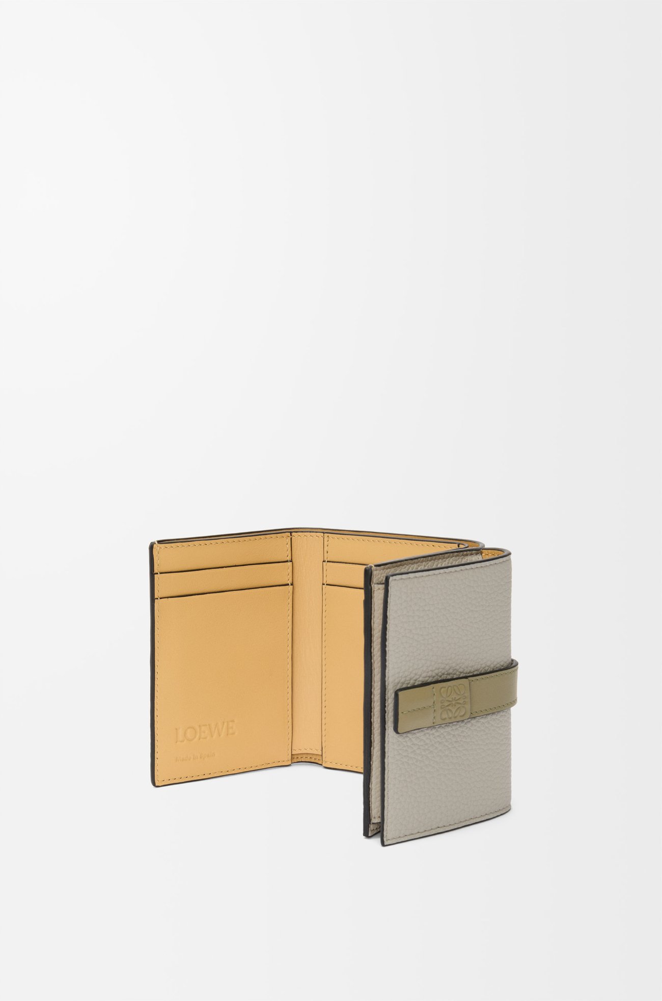 LOEWE Trifold wallet in soft grained calfskin Shell Grey/Eucalyptus plp_rd