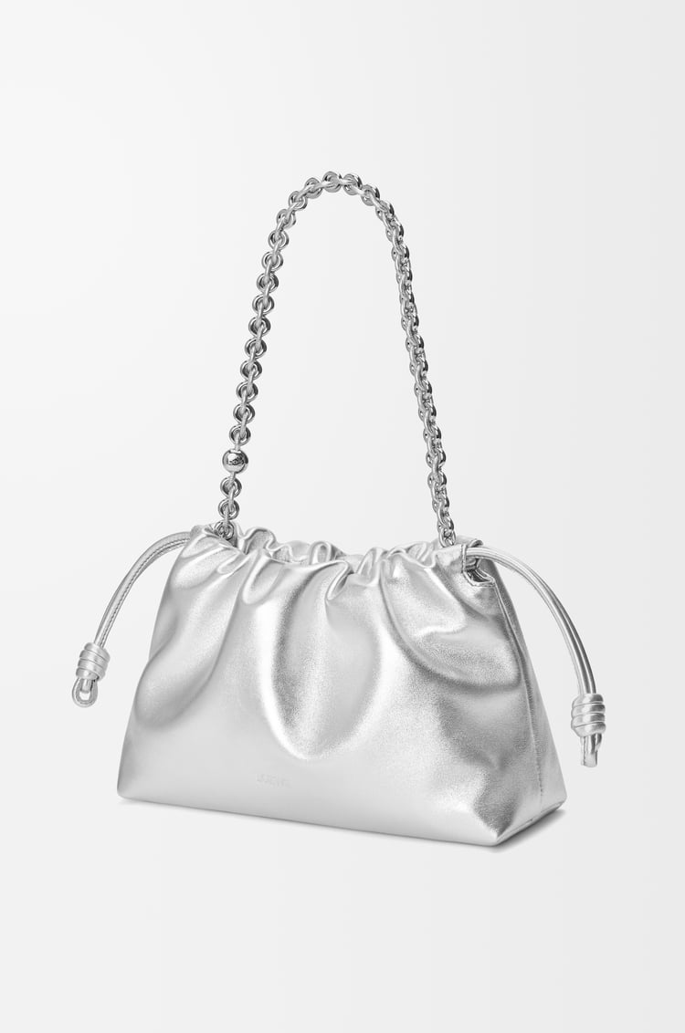 LOEWE Bolso Flamenco Purse mediano en piel de cordero Plata