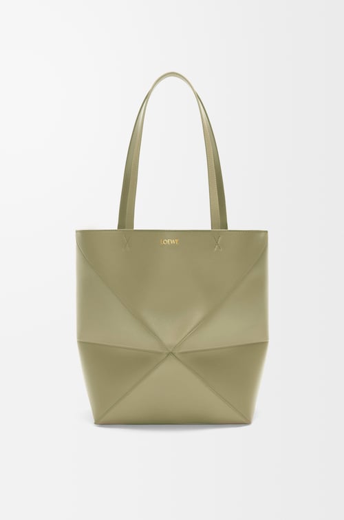 LOEWE Bolso Puzzle Fold tote mediano en piel de ternera Verde Eucalipto plp_rd