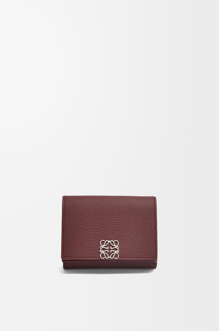 LOEWE アナグラム トライフォールド ウォレット（ペブルグレインカーフ） バーガンディ