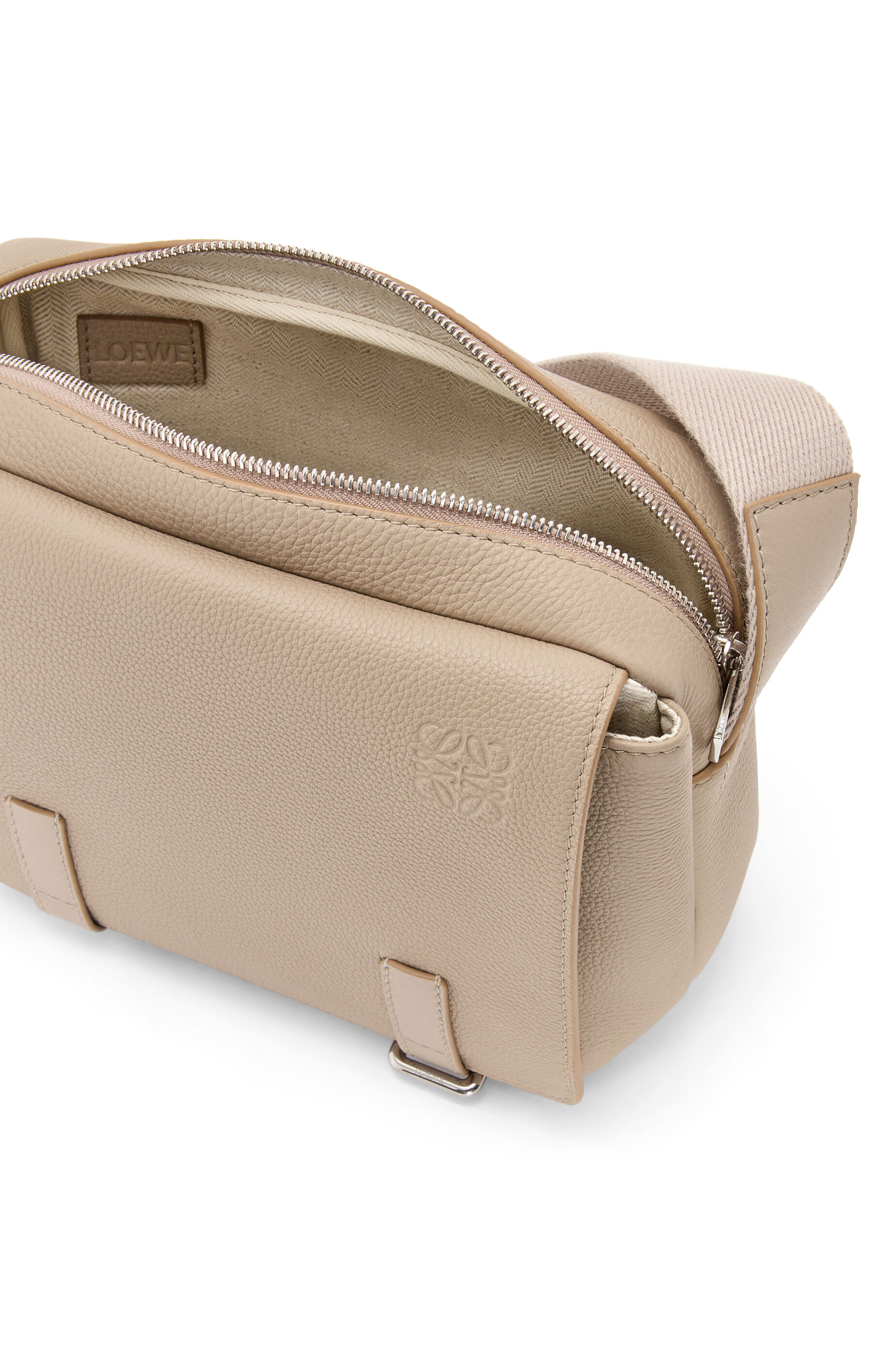 Loewe military 2025 bag