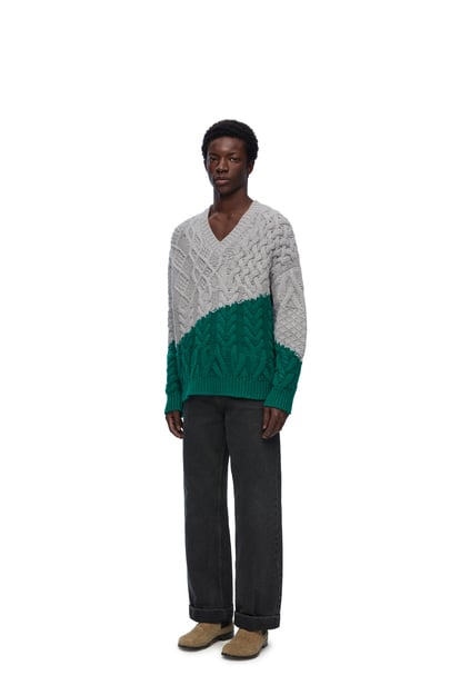 LOEWE Sweater in wool 灰色/綠色 plp_rd