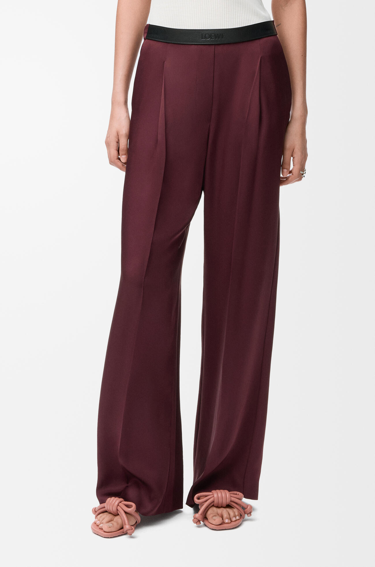 LOEWE Pantalón en seda Burdeos