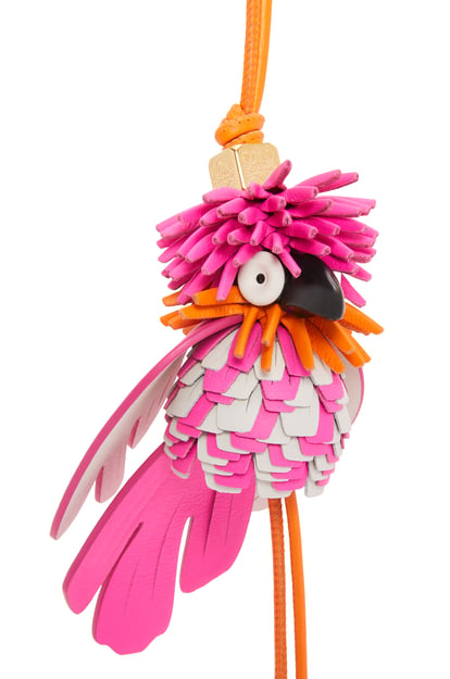 LOEWE Exotic bird charm in classic calfskin 紫紅色/亮橘色 plp_rd