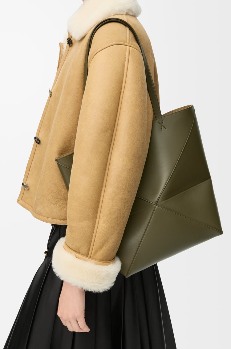 LOEWE パズルフォルド トート （シャイニーカーフ） ダークカーキ