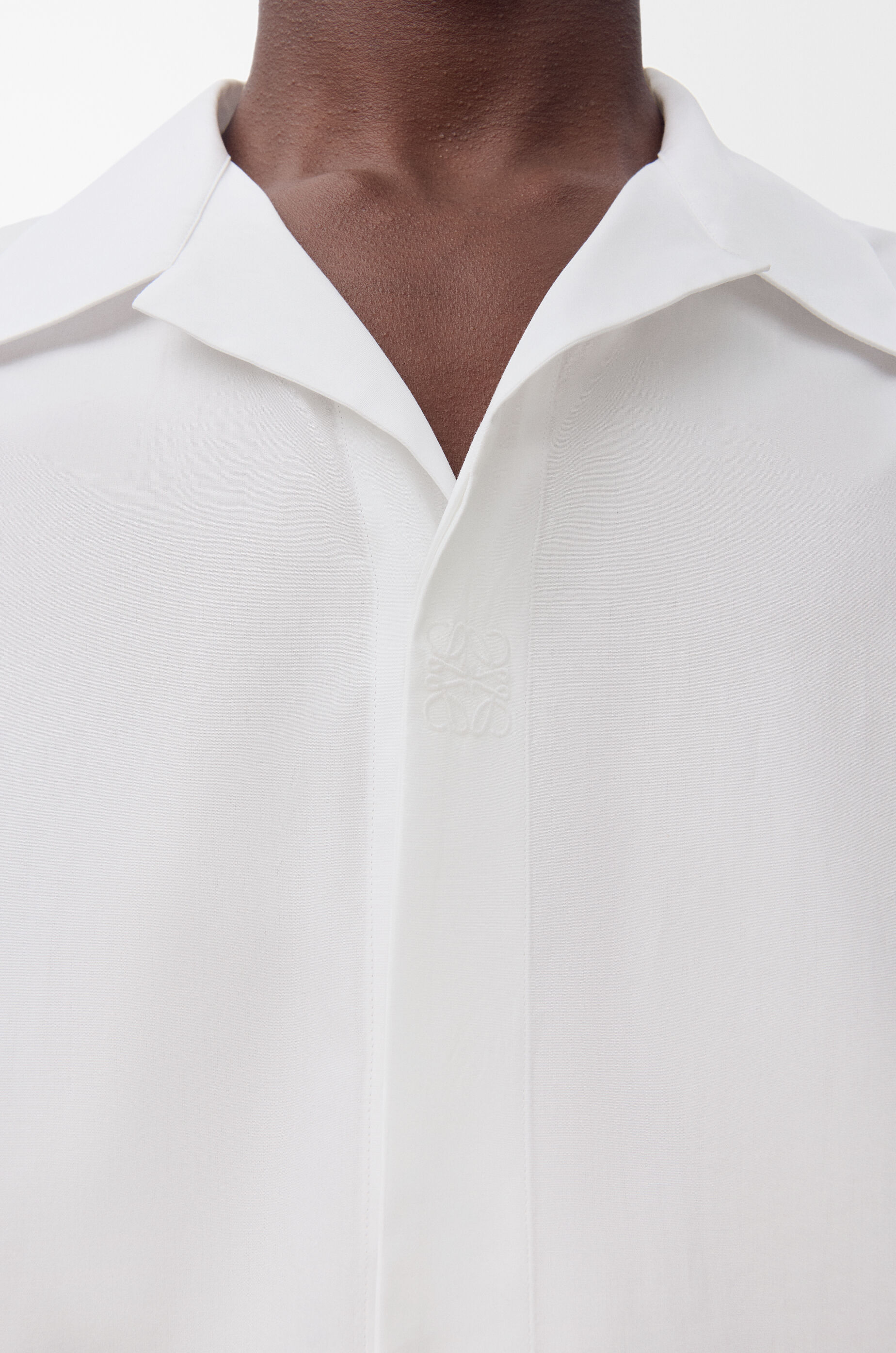 ショートスリーブ シャツ（コットン） ホワイト - LOEWE