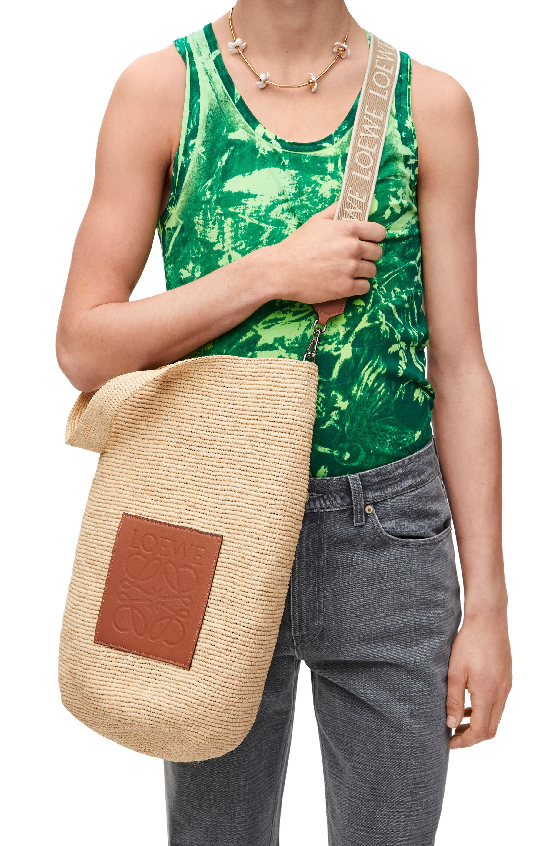 Loewe slit bag shop