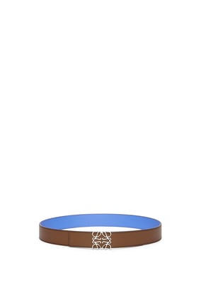 LOEWE Cinturón reversible en piel de ternera lisa con Anagrama Tostado/Azul Marino/Paladio