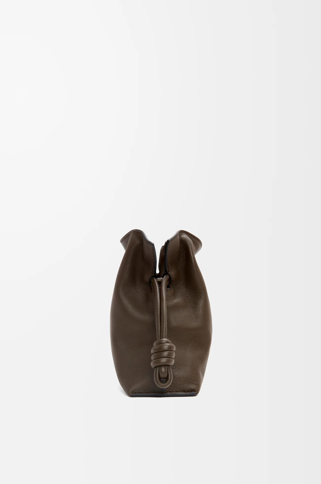 LOEWE 迷你納帕小牛皮 Flamenco 手拿包 巧克力色