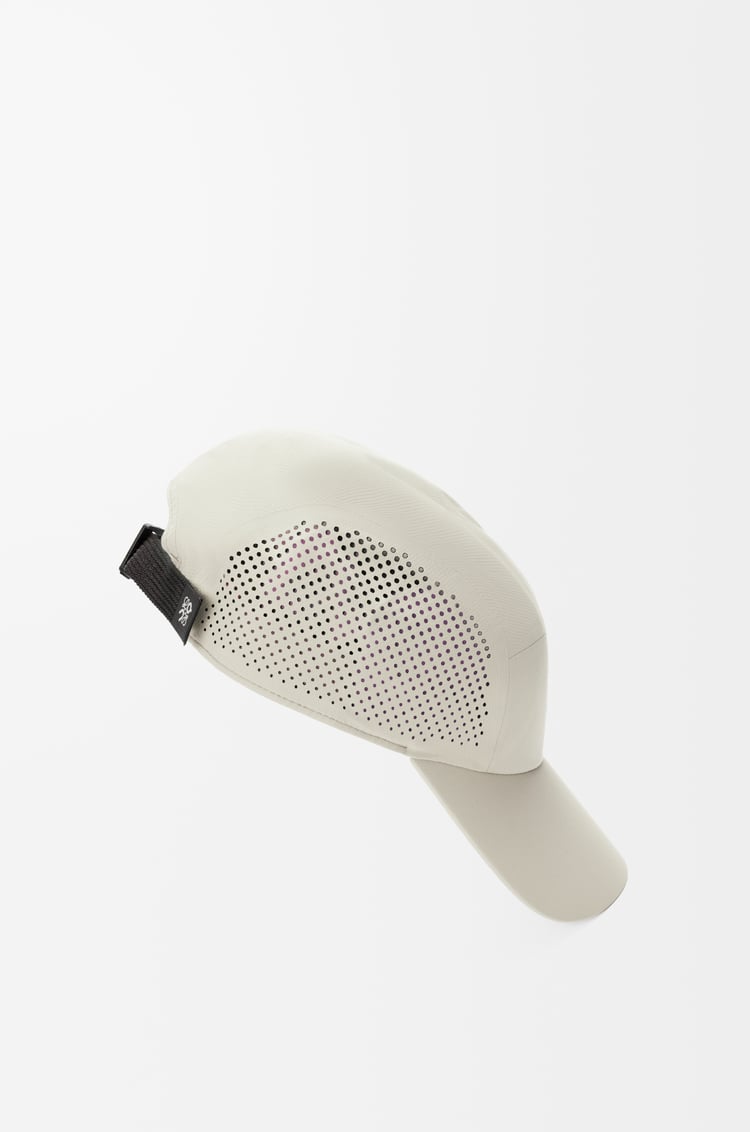 LOEWE Cap in technical shell Ivory