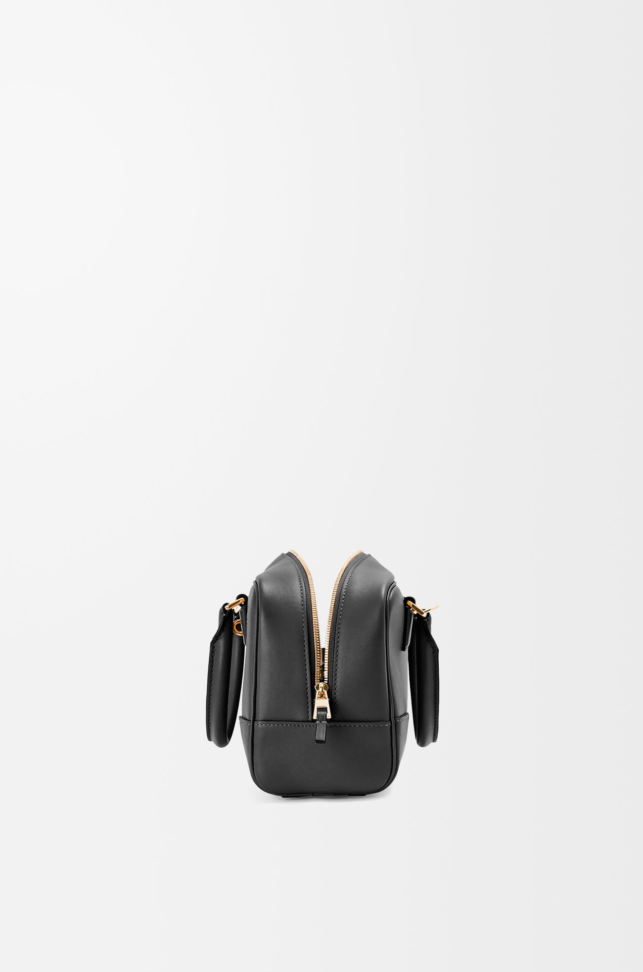 LOEWE 納帕小牛皮 Amazona 23 包款 黑色
