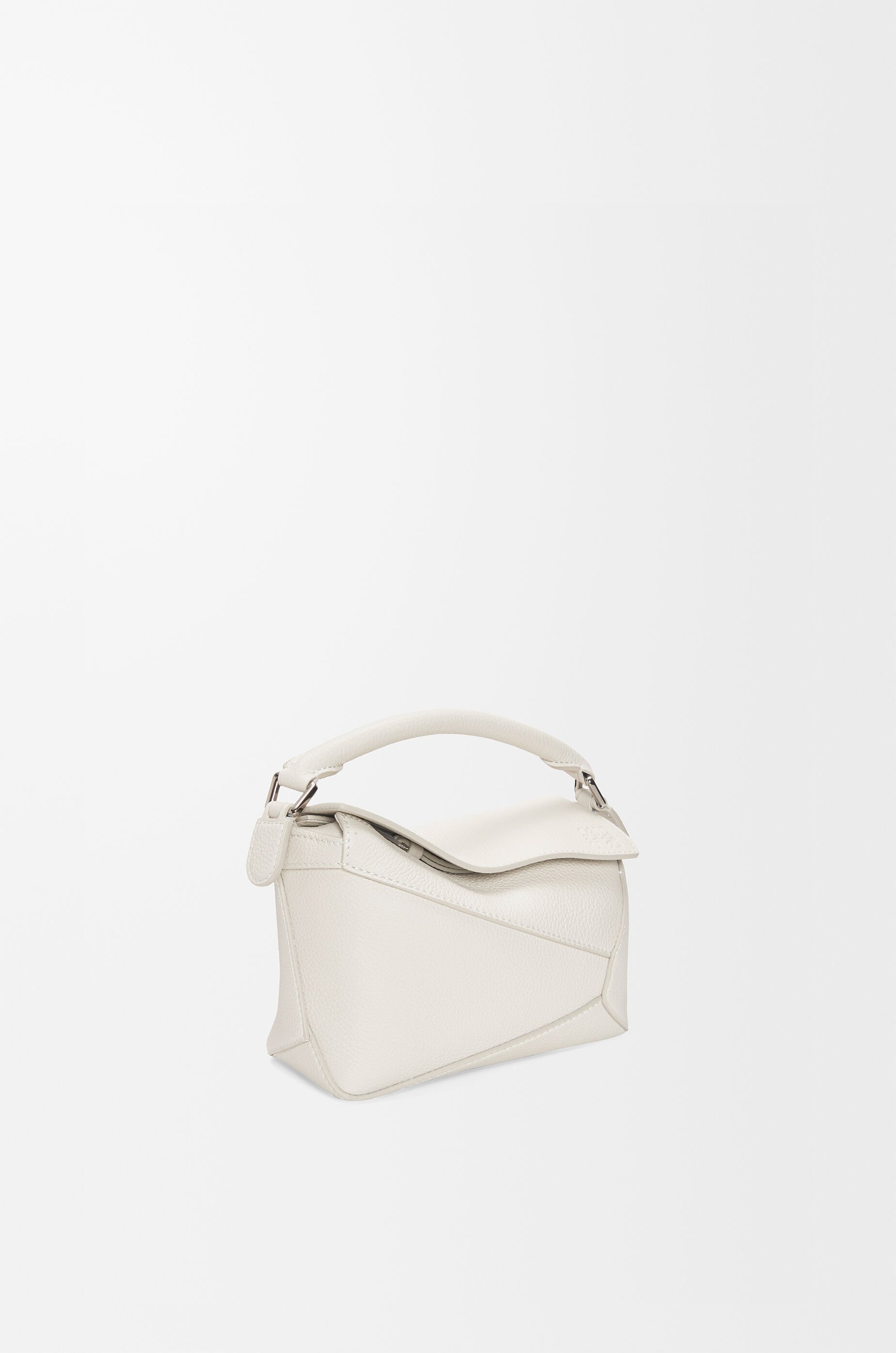 パズルエッジ バッグ ミニ（ソフトグレインカーフ） グレー - LOEWE