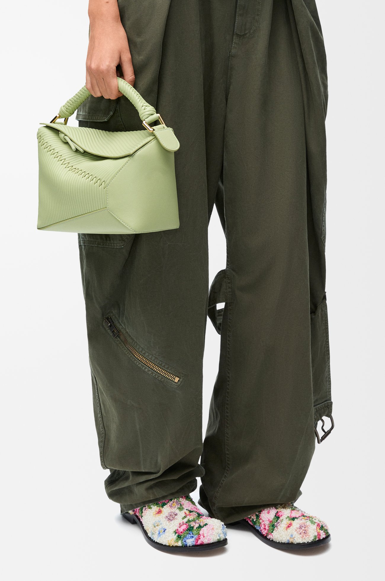 LOEWE Bolso Puzzle pequeño en piel de ternera Pera Claro