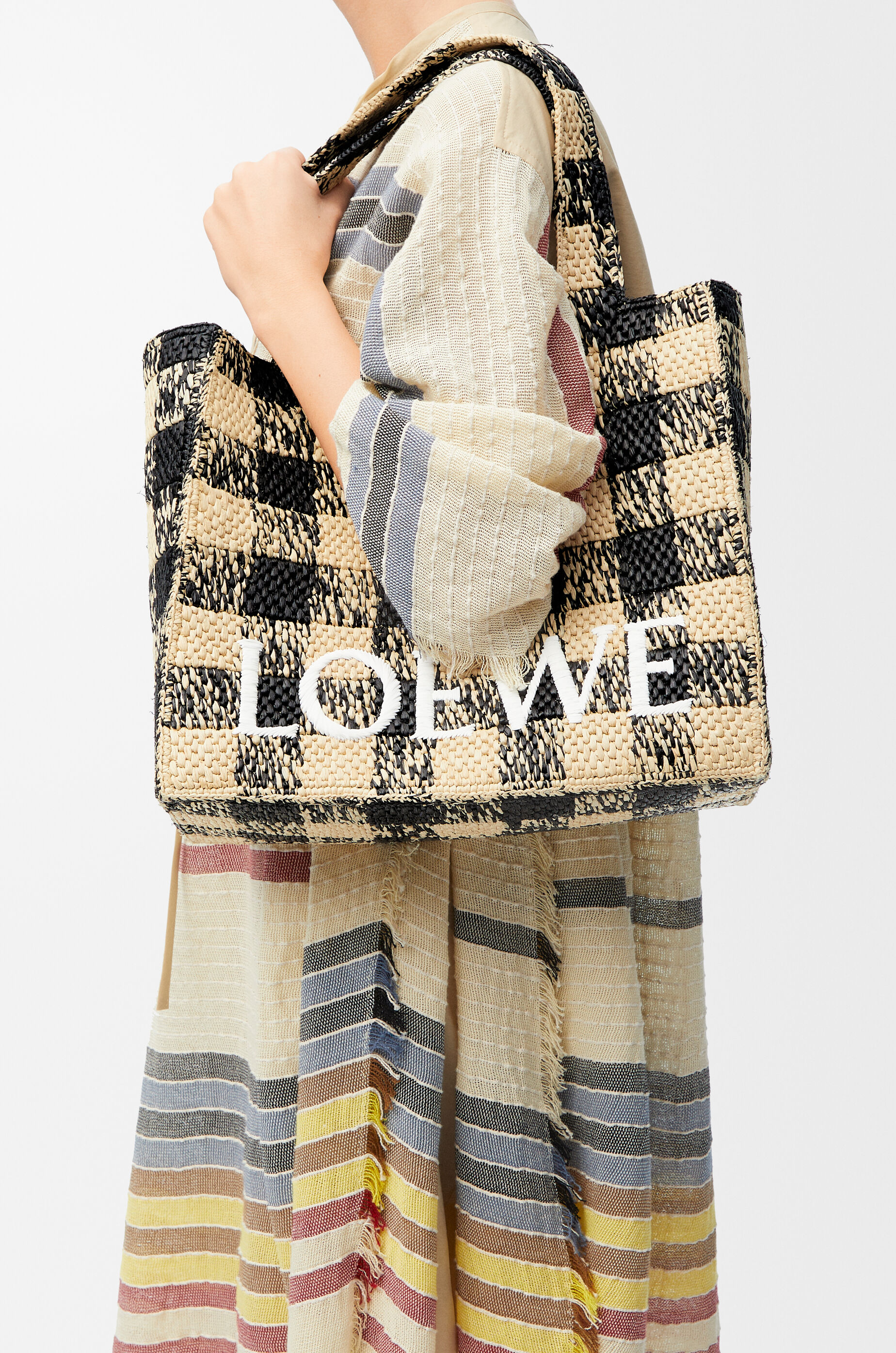 ロエベフォント トート ラージ（ラフィア） ベージュ - LOEWE