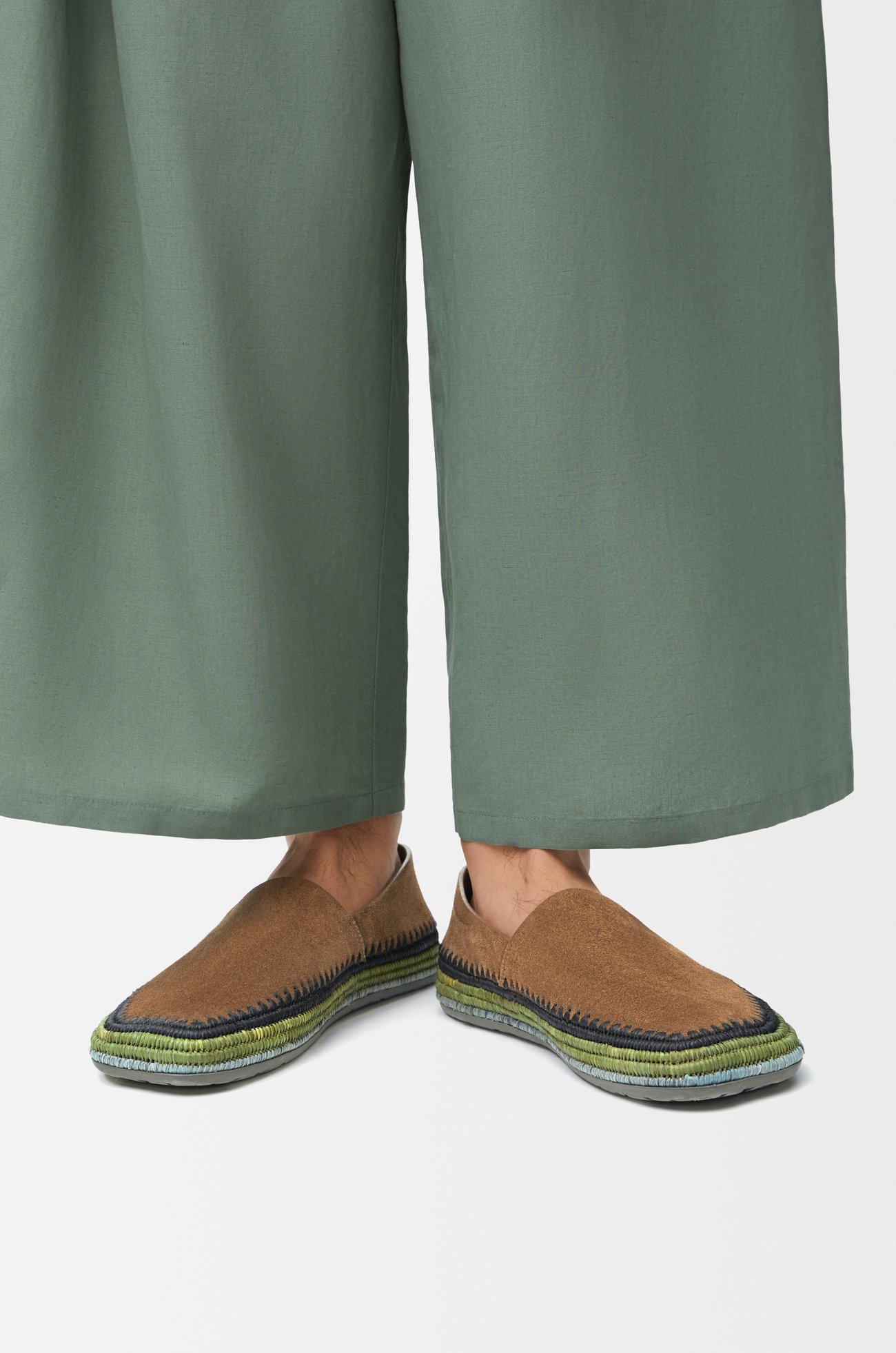LOEWE Slipper Rio en ante y rafia Marrón