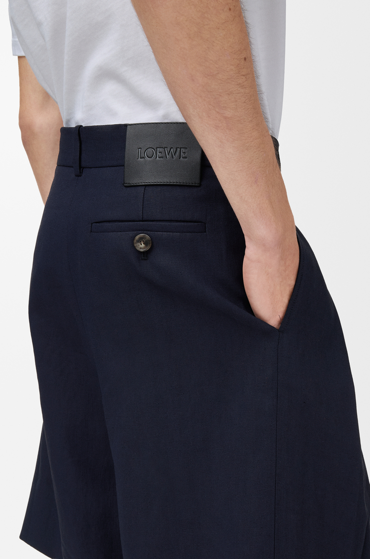LOEWE Pleated shorts in cotton and linen Navy/Black