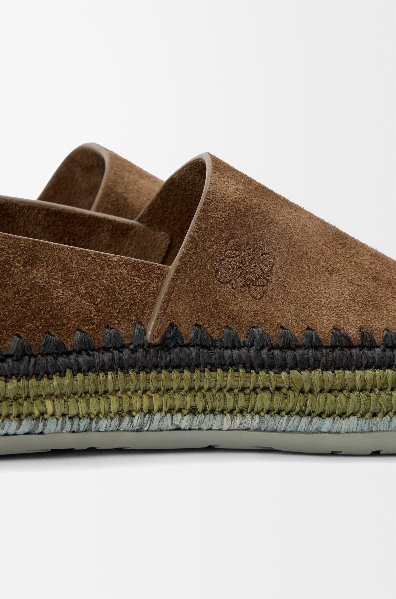 LOEWE Slipper Rio en ante y rafia Marrón
