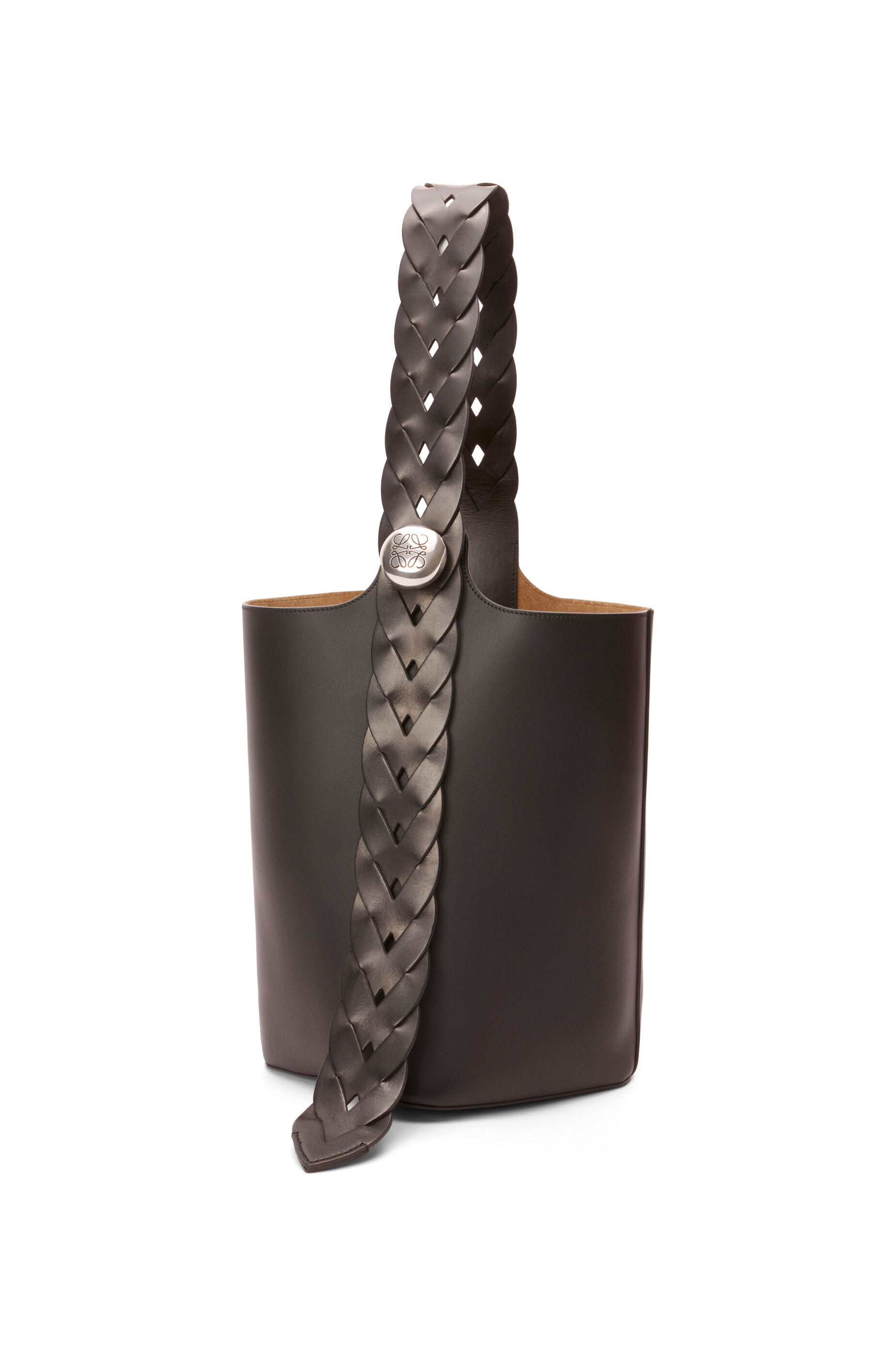 Large Pebble bucket in smooth calfskin
