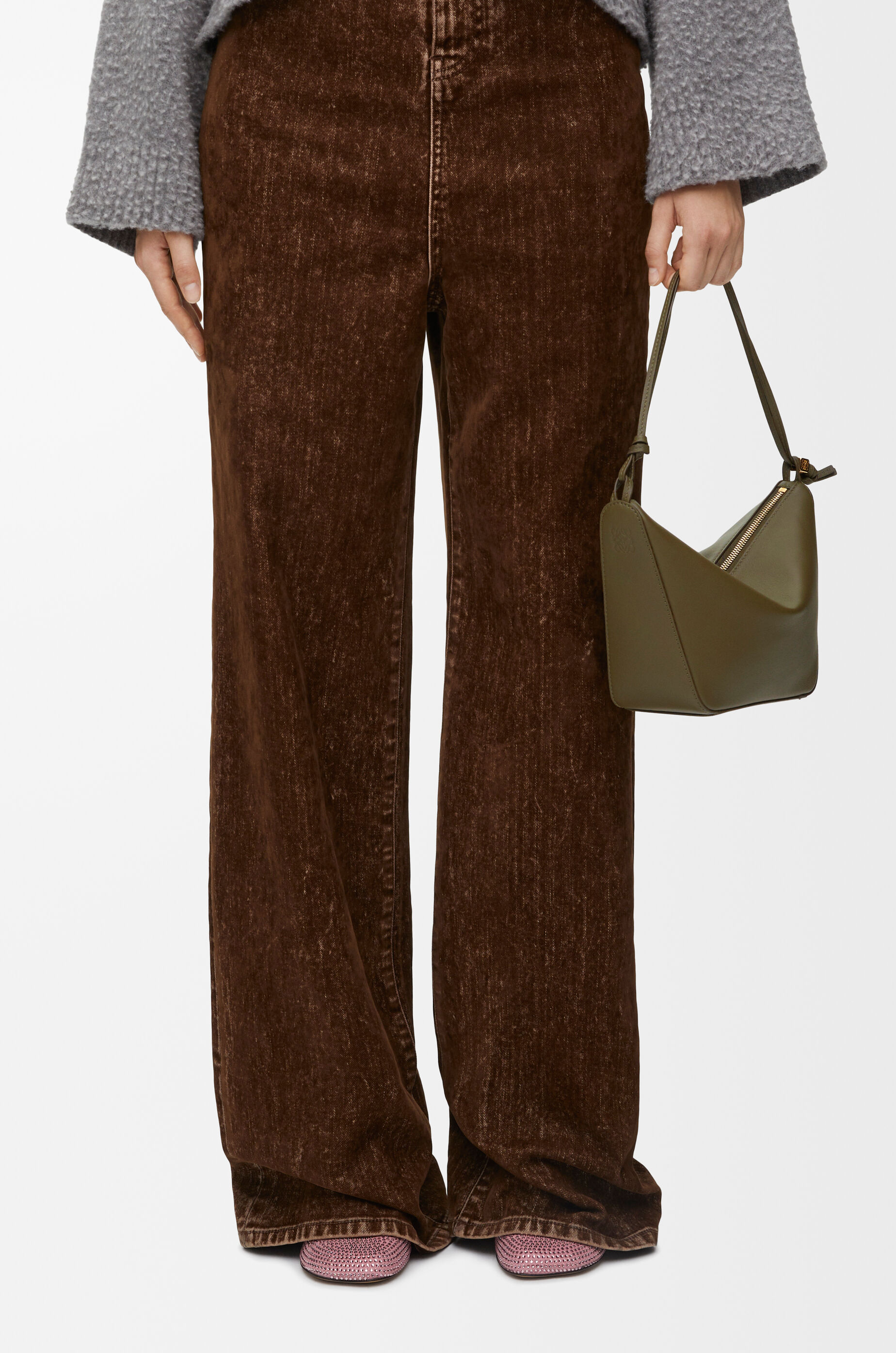ハンモック ホーボーバッグ ミニ（クラシックカーフ） ダークカーキグリーン - LOEWE