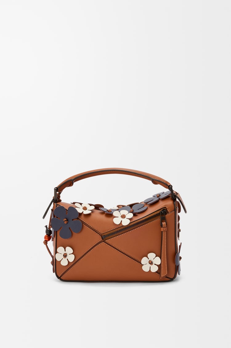 LOEWE Puzzle 10 Plumeria re-edition bag in classic calfskin Tan/Blue
