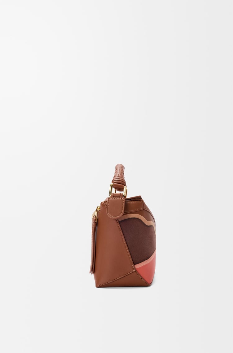 LOEWE パズルエッジ バッグ スモール（ナパカーフ） ピーカン/パロットピンク