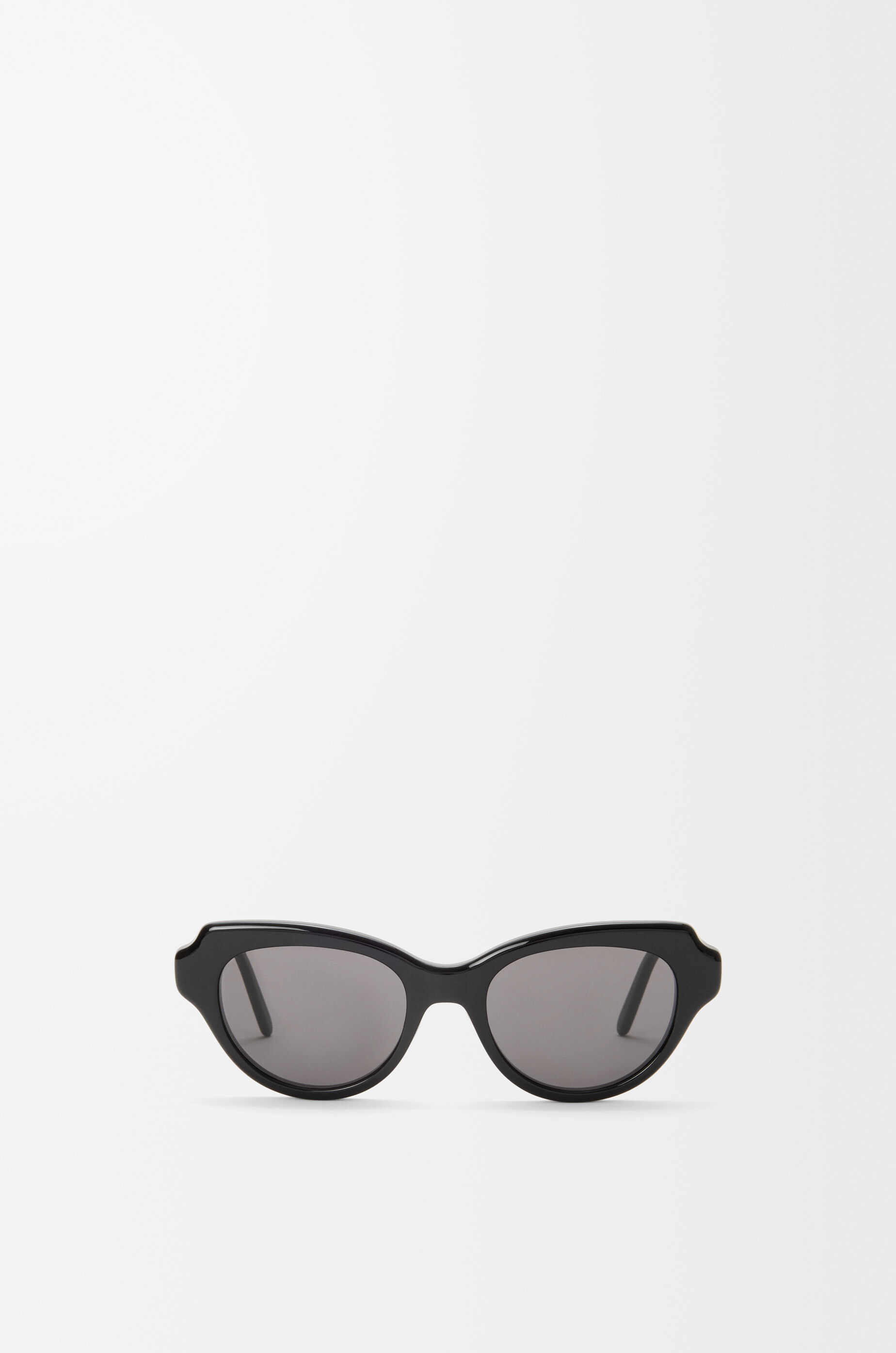 【LOEWE】ブラック サングラス ケース付き Loewe ブラック サングラス ケース付き