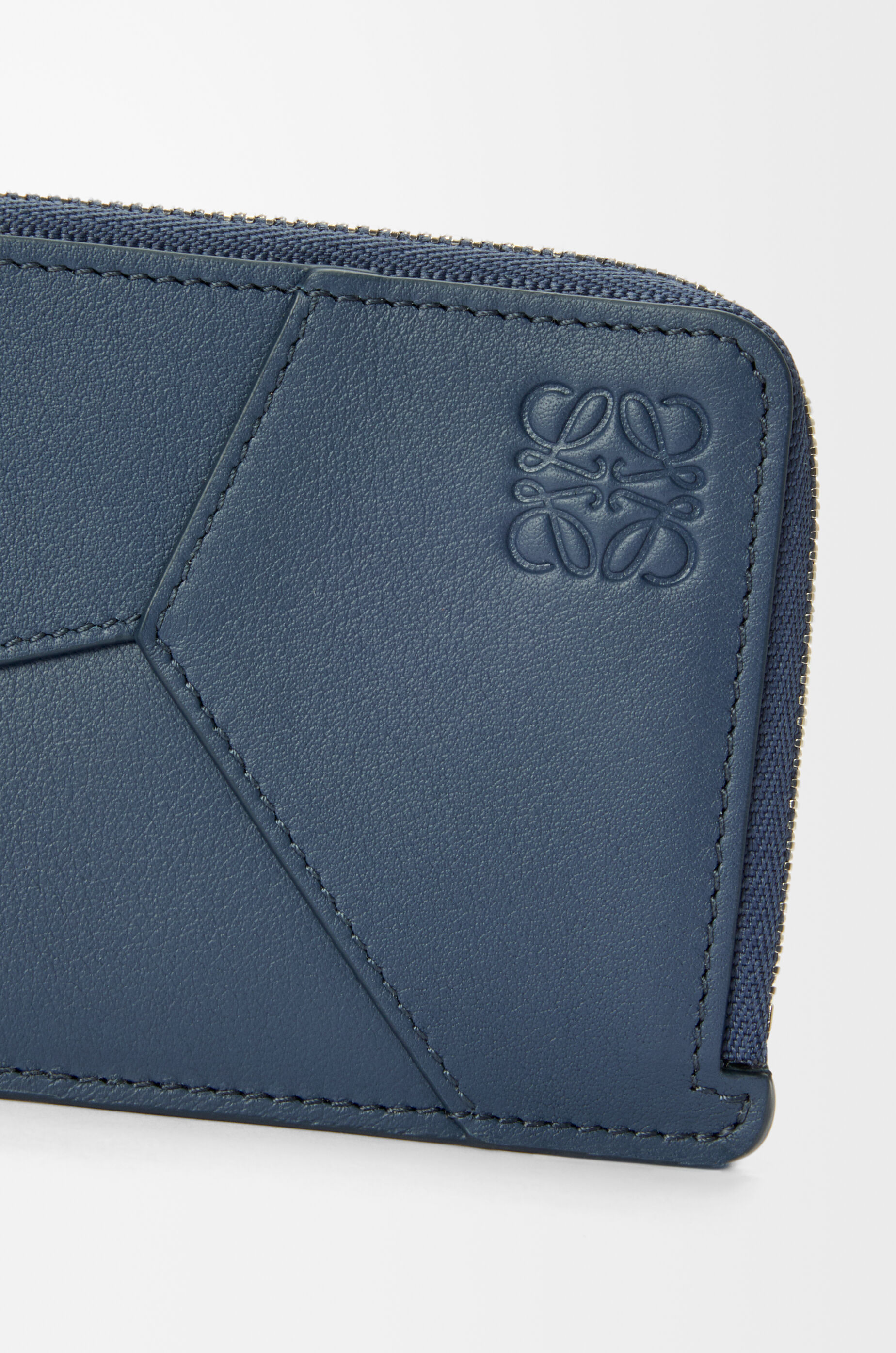 【LOEWE】CARD WALLET Puzzle plain cardholder in classic calfskin Black - LOEWE
