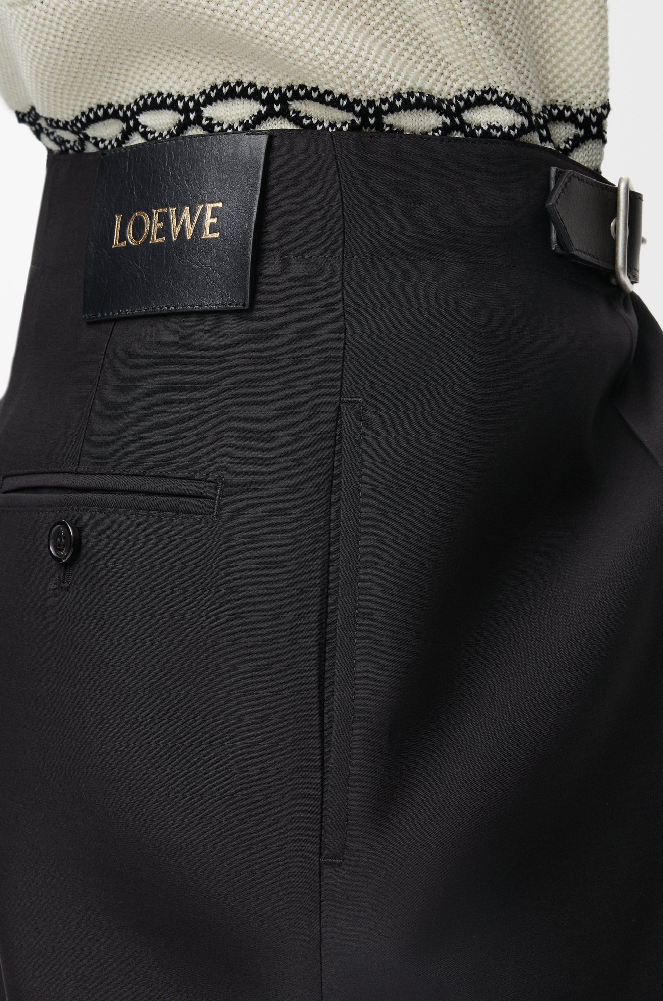 LOEWE Hose mit Gürtel aus Wolle und Seide Schwarz