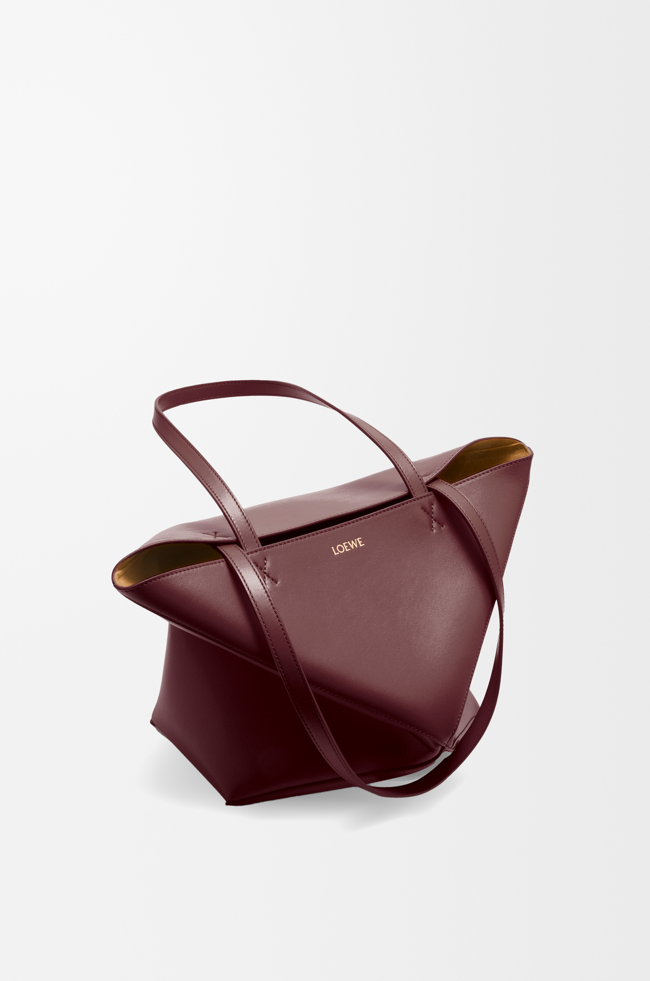 LOEWE Bolso Puzzle Fold tote mediano en piel de ternera Burdeos Oscuro