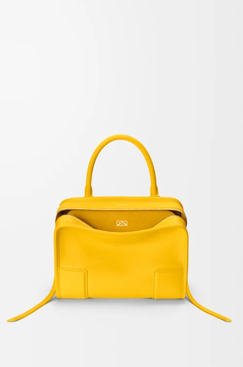 LOEWE Bolso Amazona 180 pequeño en piel de ternera suave Amarillo Margarita