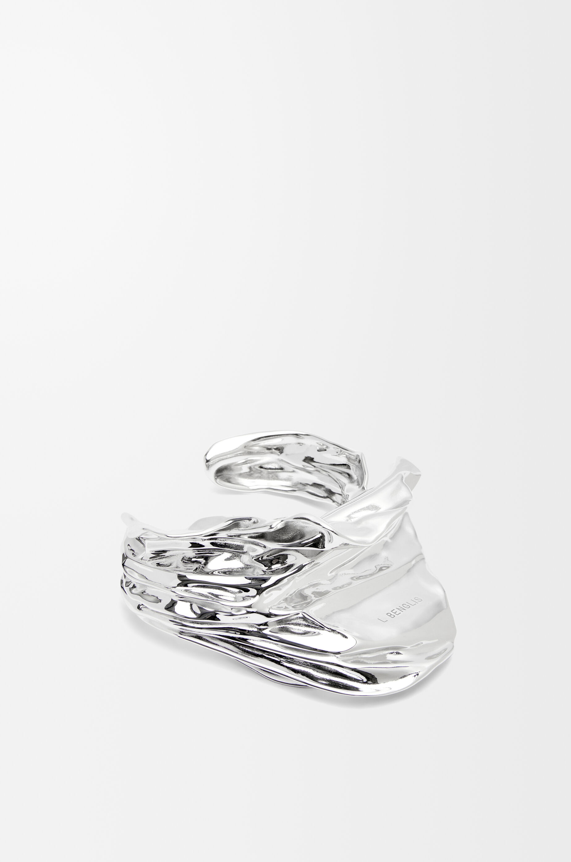 【美品】LOEWE ロエベカフス シルバー LOEWE 超美品 ロエベ ナパ ツイスト カフス シン バングル