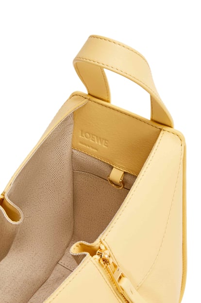 LOEWE Compact Hammock bag in classic calfskin Vanilla plp_rd
