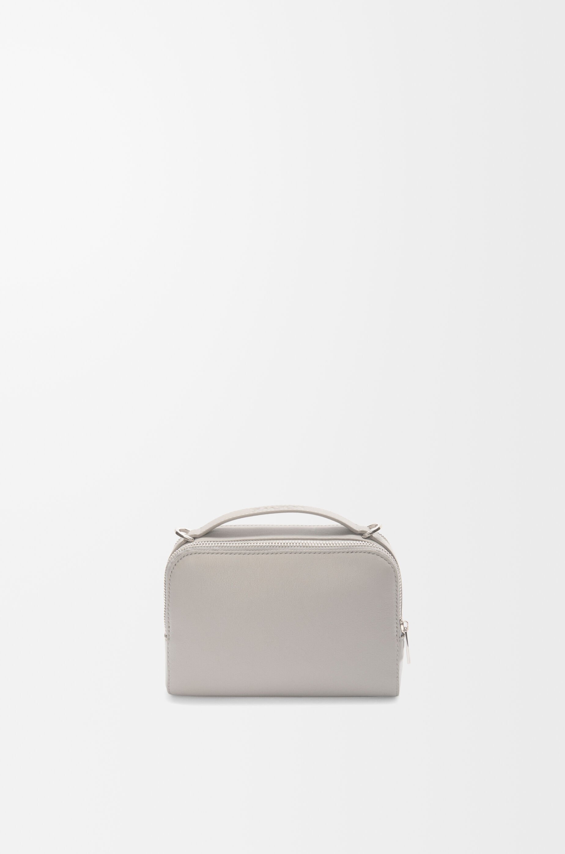 クロスボディ カメラバッグ ミニ（サテンカーフ） グレー - LOEWE