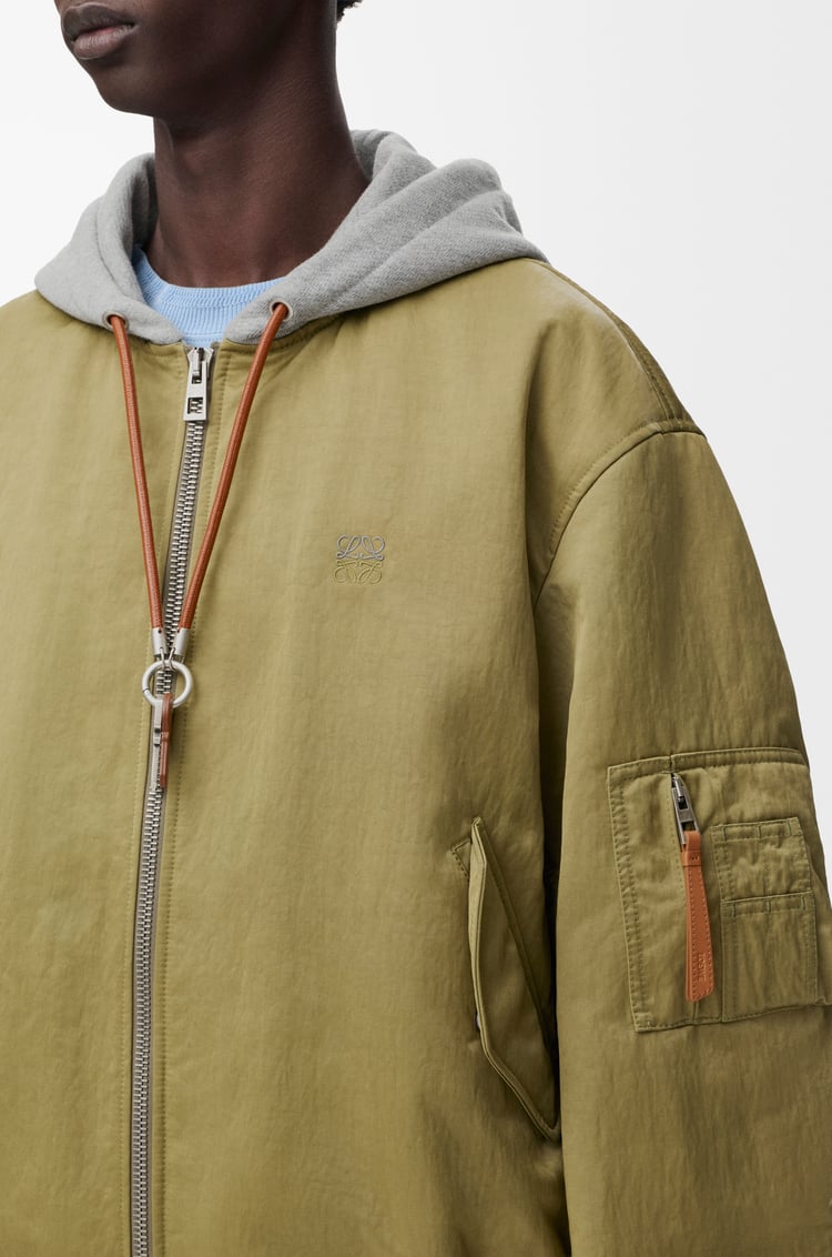 LOEWE ボンバージャケット（テクニカルシェル） カーキグリーン