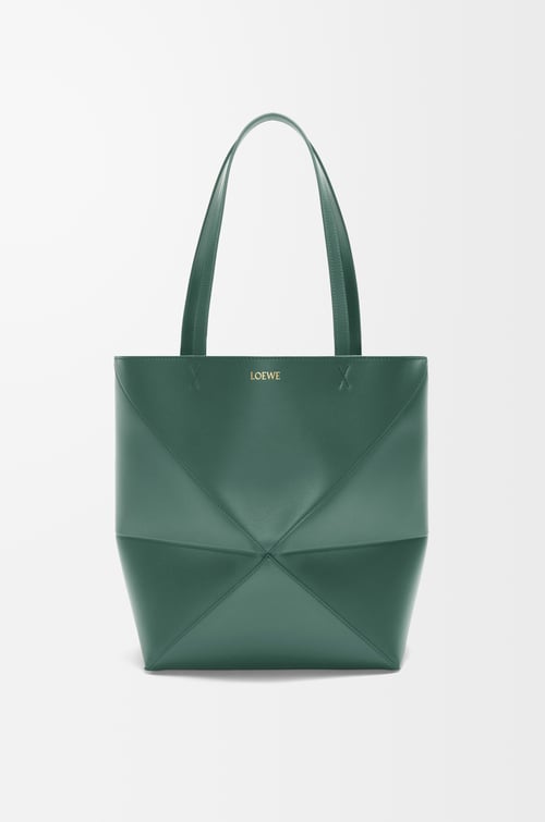 LOEWE Bolso Puzzle Fold tote mediano en piel de ternera Vetiver plp_rd