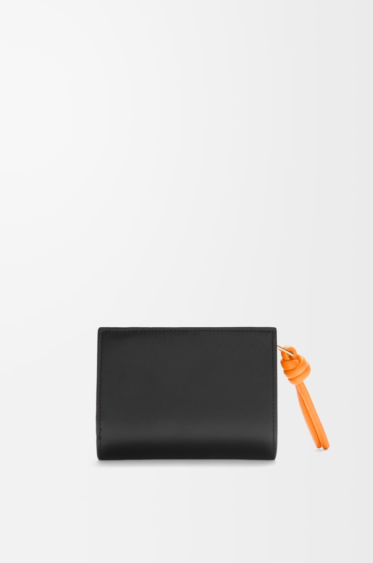LOEWE Cartera compacta Knot en piel napa de ternera Negro/Naranja Brillante