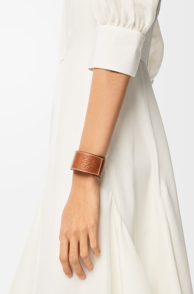 LOEWE Pulsera en piel de ternera Marrón Claro
