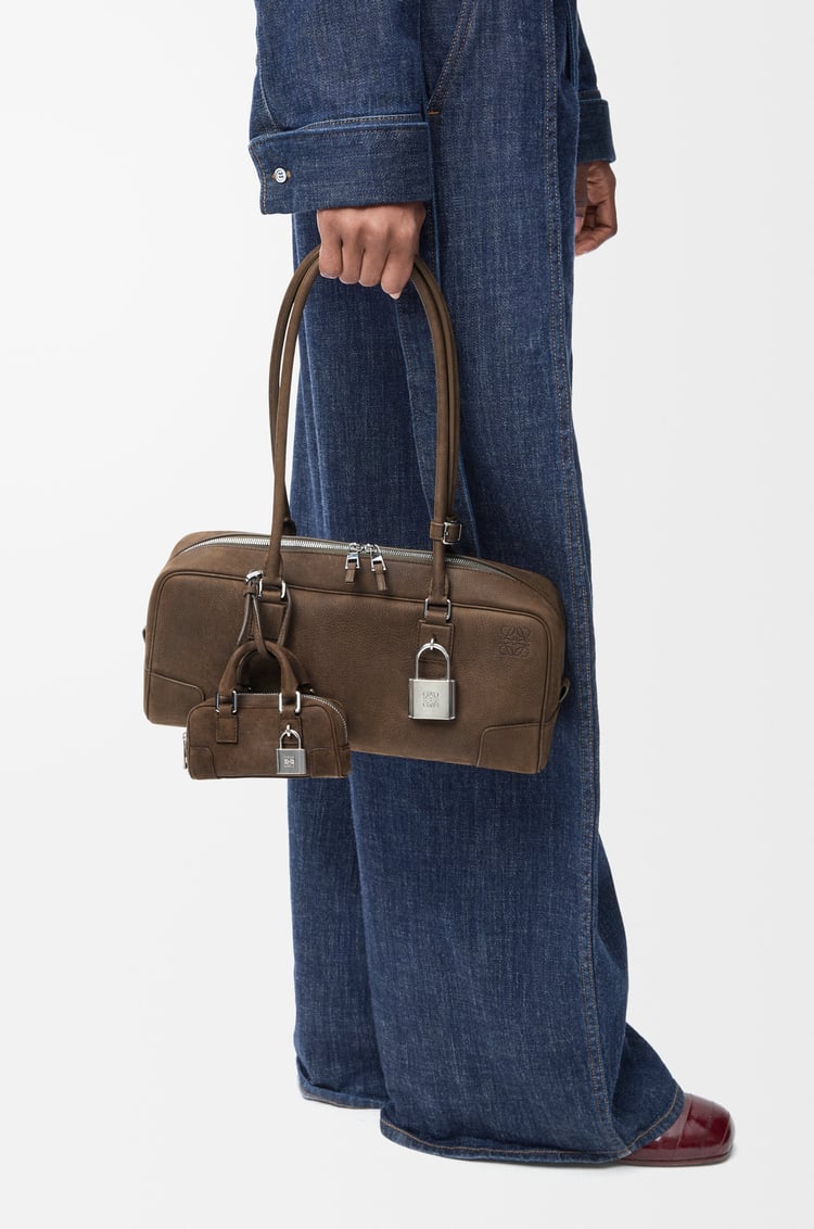 LOEWE Bolso Amazona Nano en nobuck Tundra