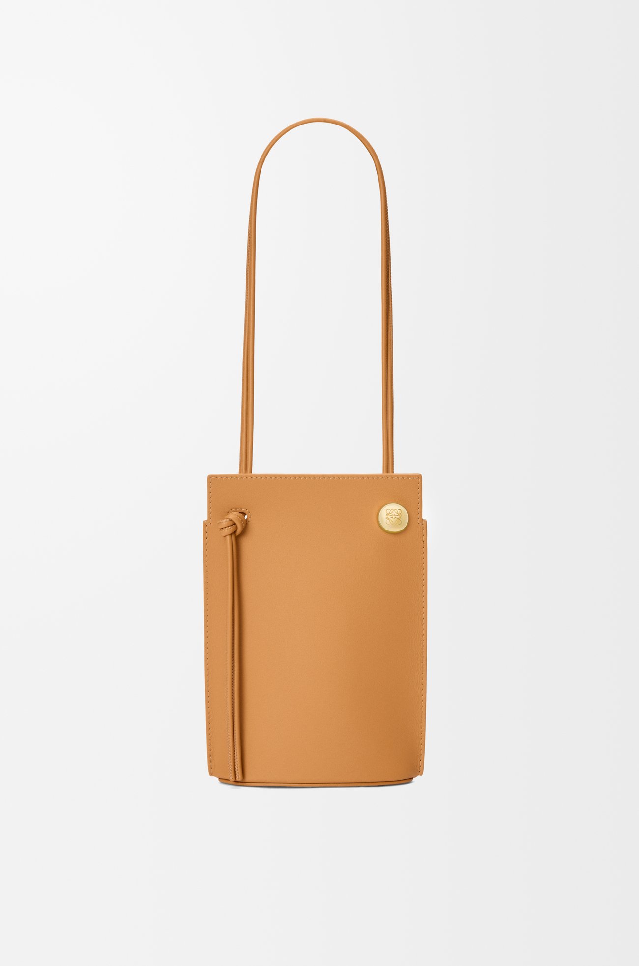 LOEWE Pebble Dice pocket in classic calfskin Warm Desert