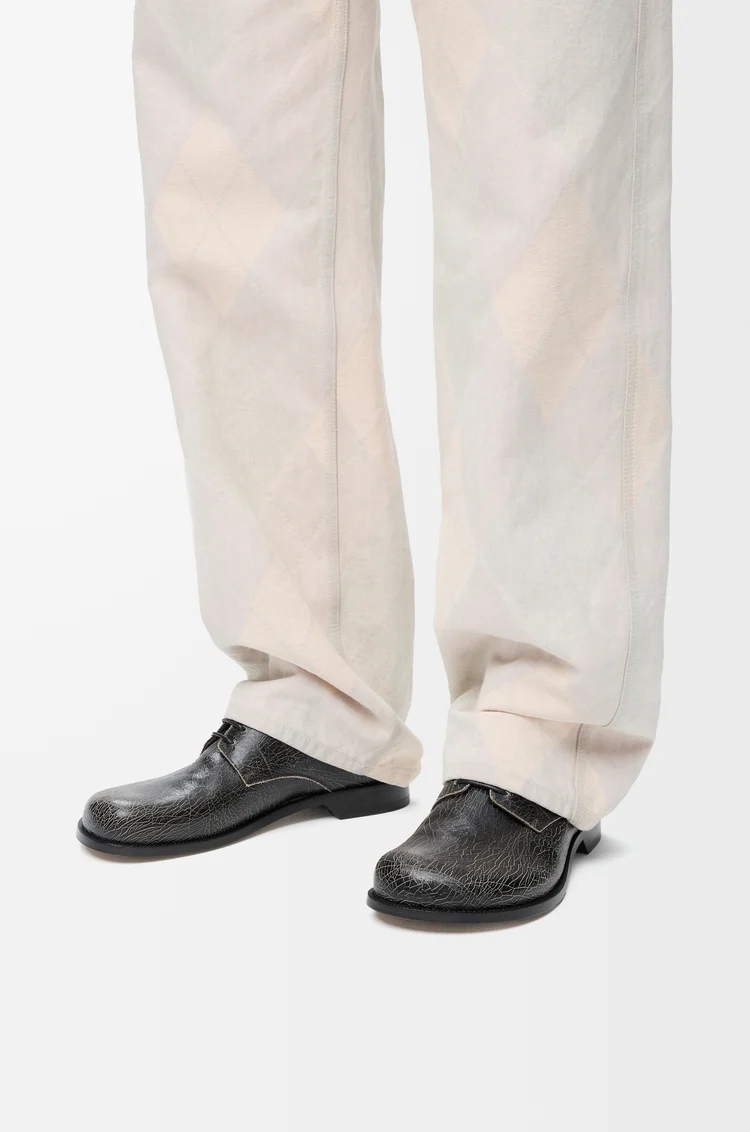 LOEWE Derbies Campo en cuir de veau craquelé Black/Cream