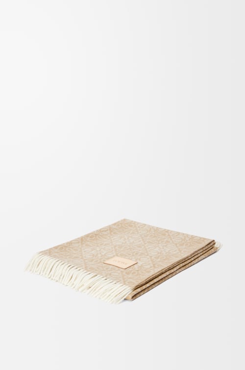 LOEWE Manta Anagram en lana y cashmere Beige plp_rd