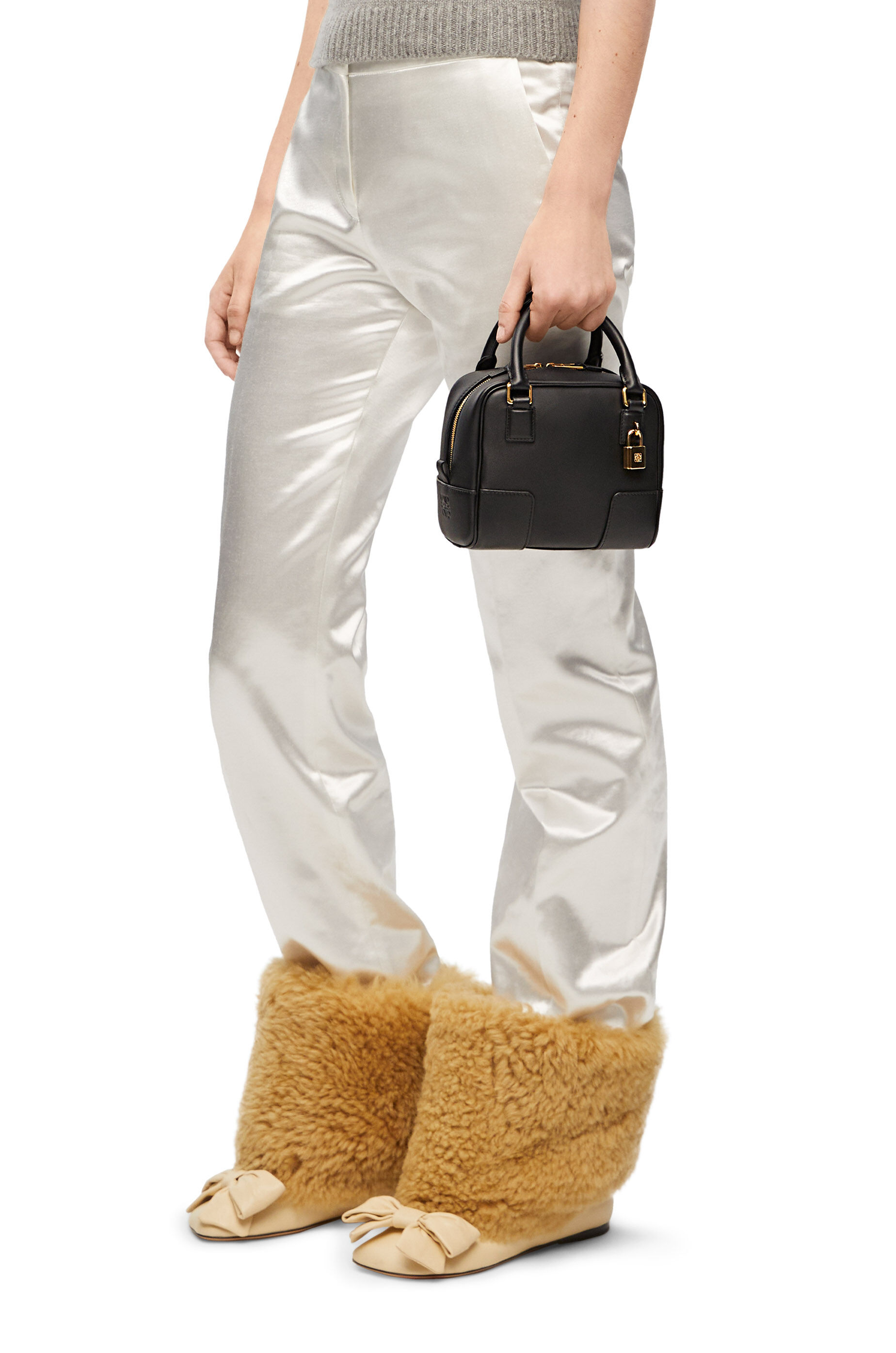ウィメンズ 高級アマゾナバッグ＆ハンドバッグ｜ロエベ - LOEWE