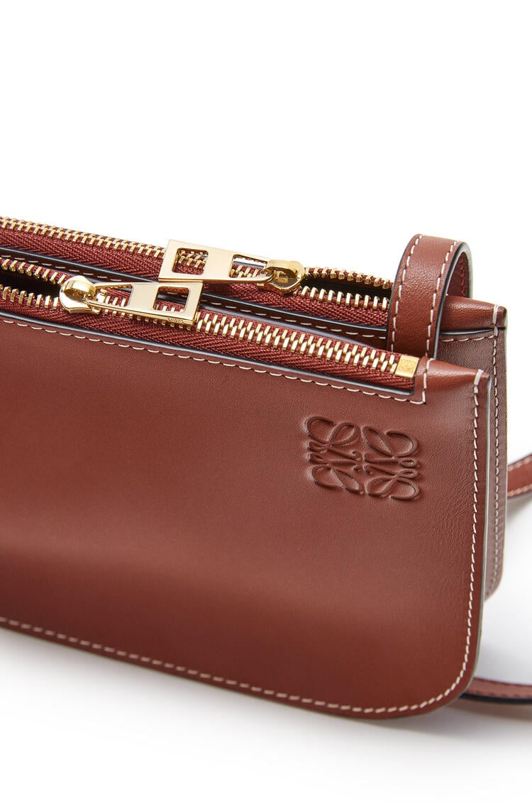 LOEWE Gate Double Zip pouch in soft calfskin Rust pdp_rd