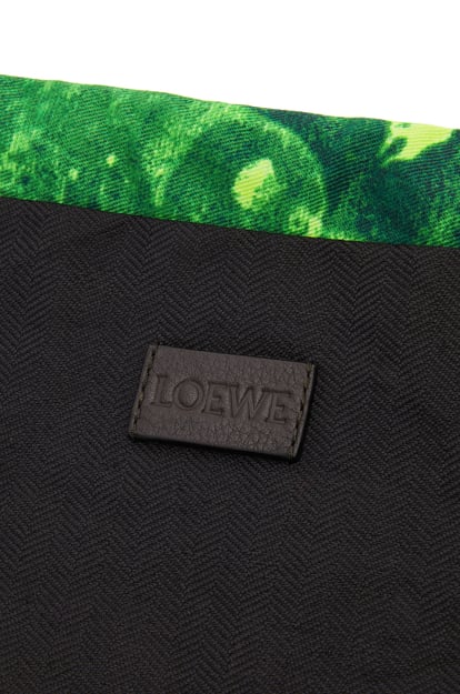 LOEWE Small drawstring pouch in canvas 萊姆色/藍色 plp_rd