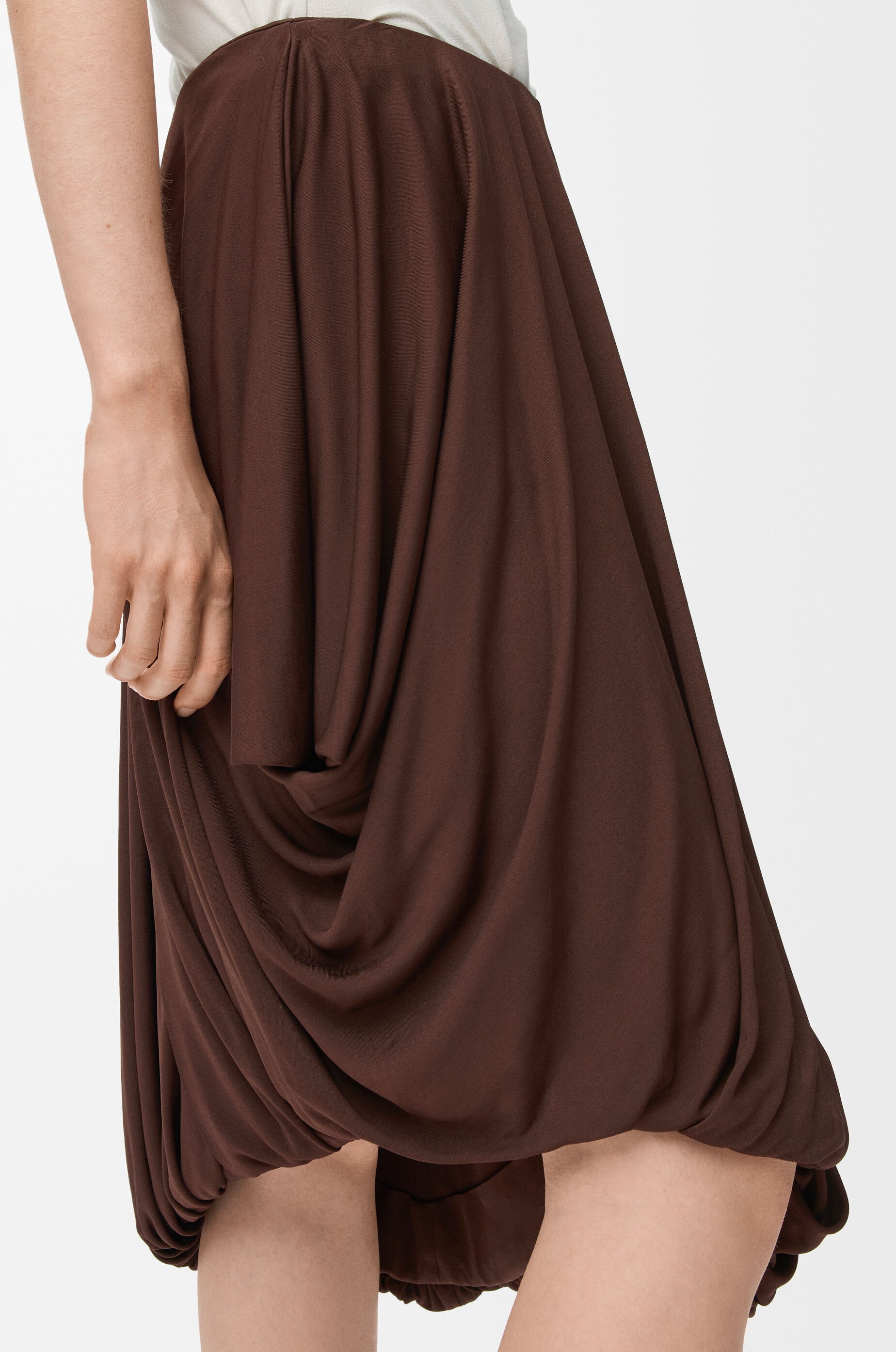ドレープ スカート（レーヨン） ブラウン - LOEWE