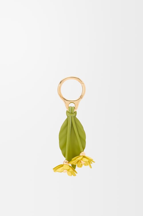 LOEWE Chamomille flower charm in classic calfskin Yellow/Green