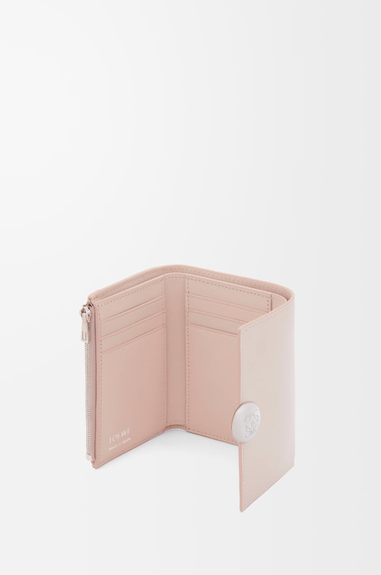 LOEWE 亮面納帕小牛皮 Pebble 小型直式錢包 滑石色