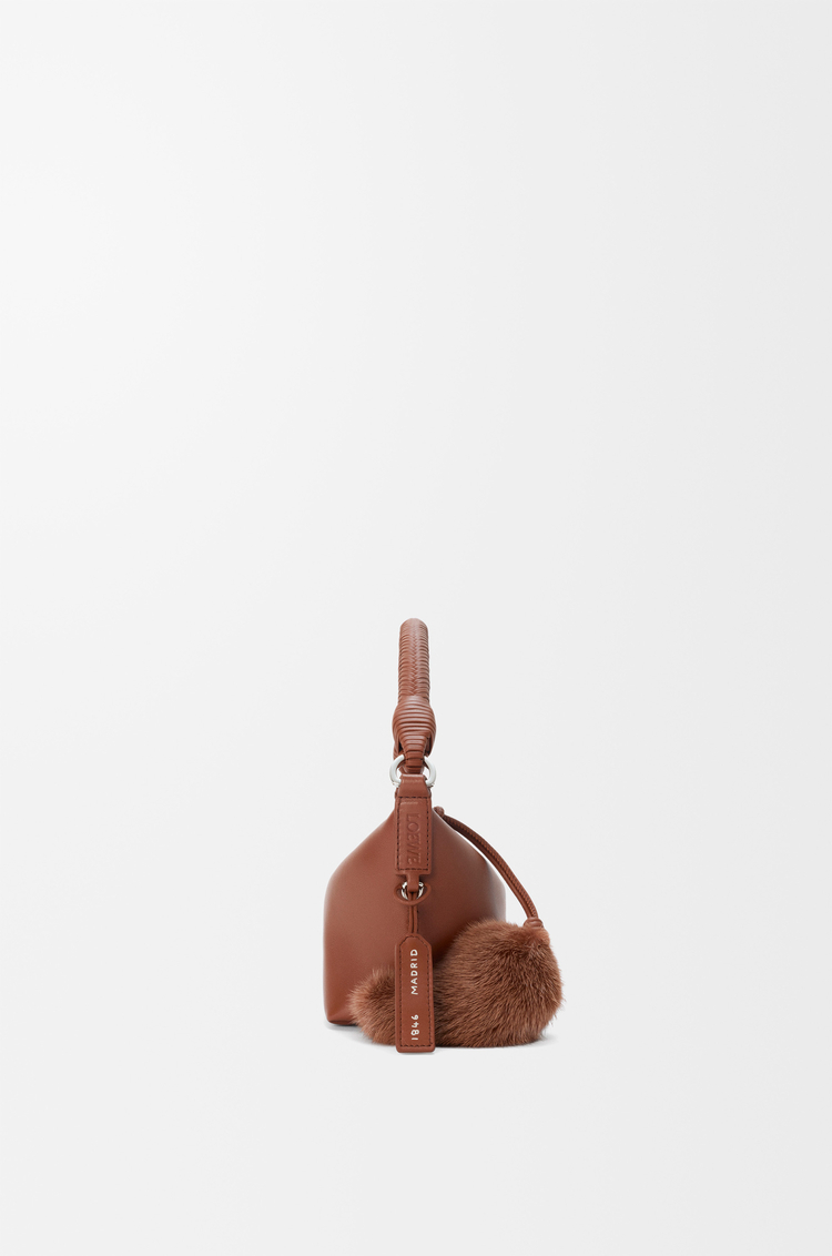 LOEWE Bolso Cala mini en piel napa de cordero suave Pecana