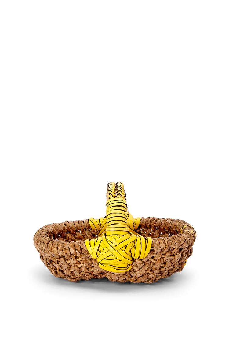 LOEWE Portugese braided basket in reed and leather Natural/Tan pdp_rd